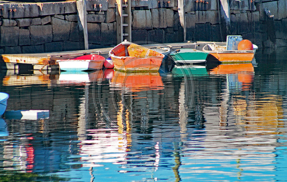 Wooden boat colors & reflection